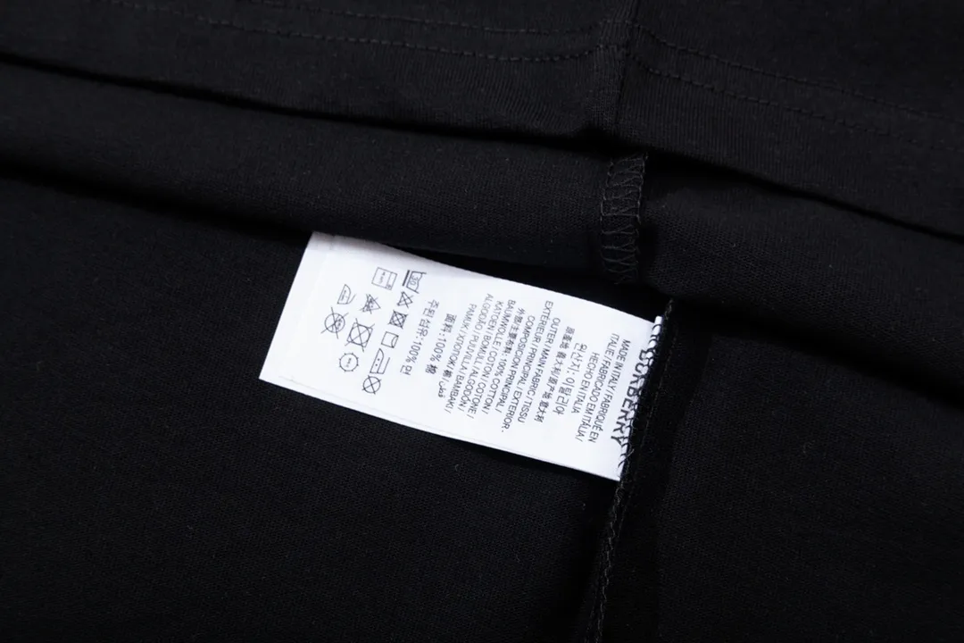 BURBERRY Logo Classic Retro Same Style T 260 Versatile : Black Size：XS~L